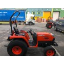 Kubota STV32 Compact Tractor 4WD Hydrostatic